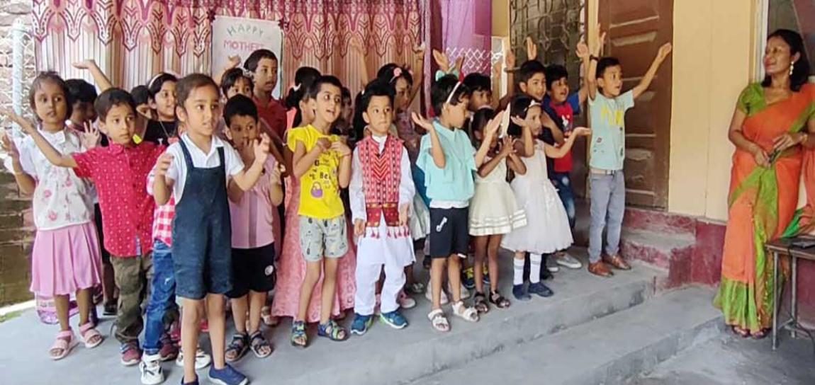 mvm-jorhat-mothers-day-p2.jpg - Play School